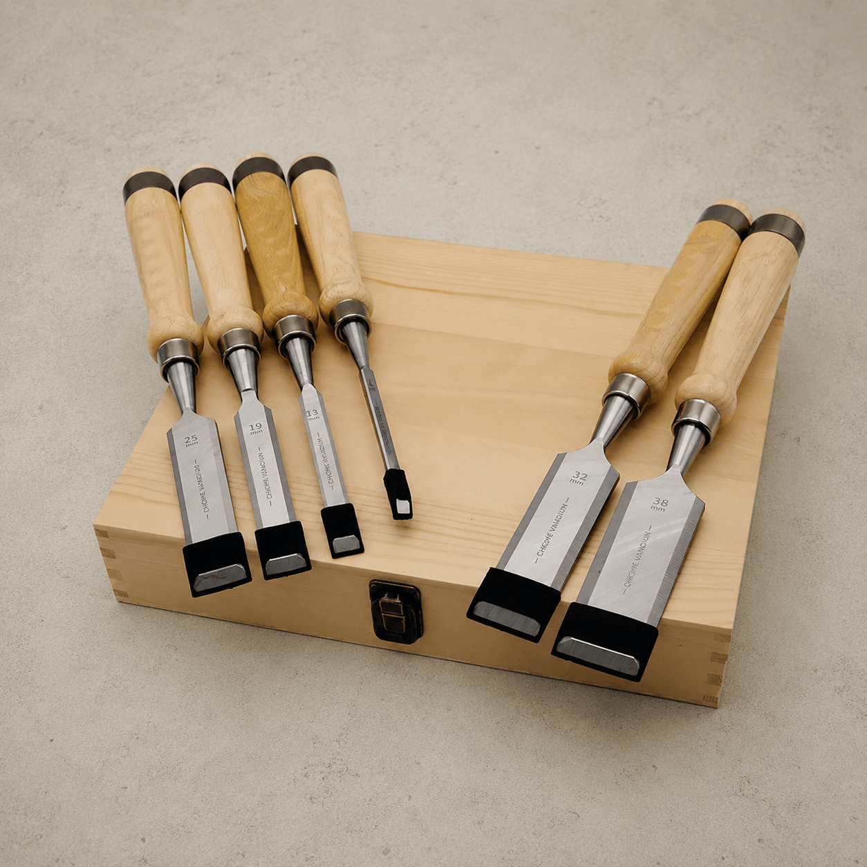 Ikane Studio Outils / Sculpture Coffret de 6 ciseaux de sculpture sur bois, avec pierres.