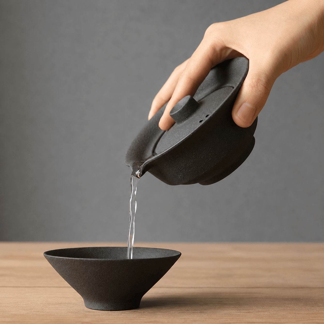 Ikane Studio Objets Gaiwan en grès deux tasses