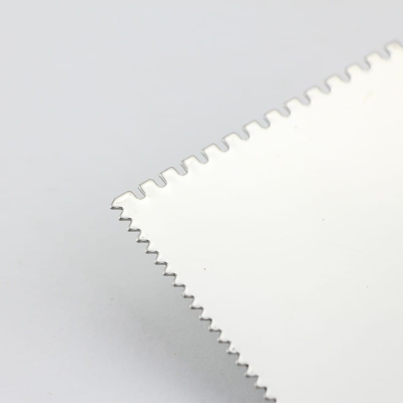 Ikane Studio Outils Racloir dentelé pour céramique
