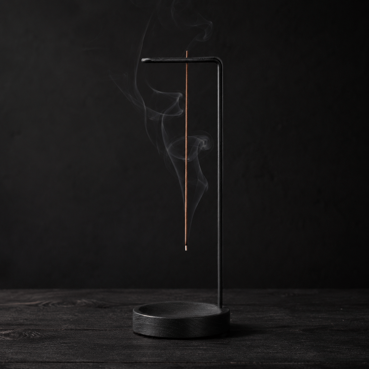 Ikane Studio Objets Brûleur d’encens suspendu noir