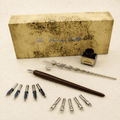 Ikane Studio Objet / Coffret / Cadeau Coffret d’écriture à l’encre plume en verre et porte-plume