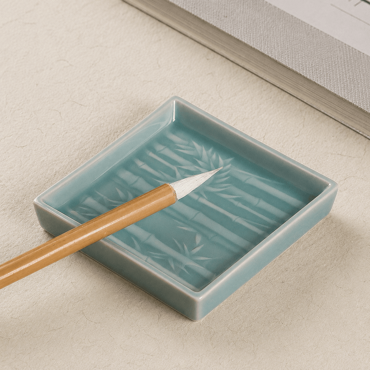 Ikane Studio Objets Coupelle en céramique céladon — pour préparer l’encre